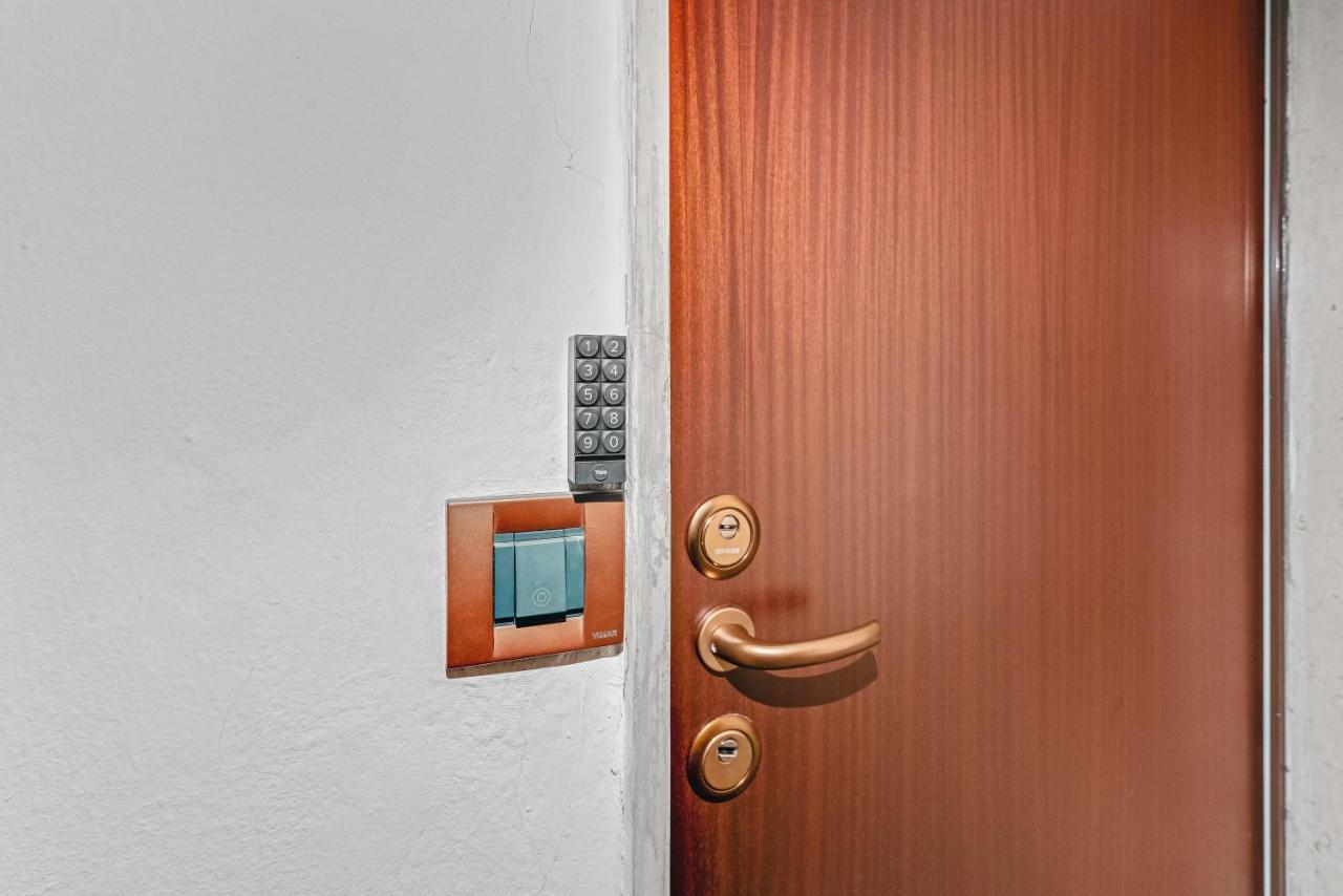 Metro M1 - Smart Home, Fast Free Wifi & Netflix Milan Extérieur photo